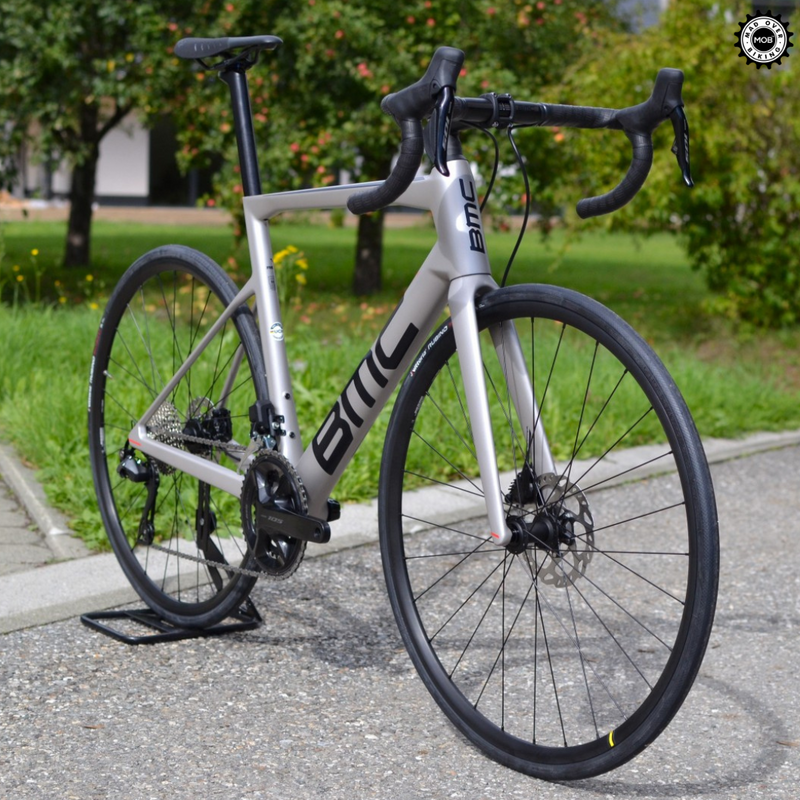 Load image into Gallery viewer, Teammachine SLR FIVE - Shimano 105 Di2 12 Speed - MADOVERBIKING - BMC