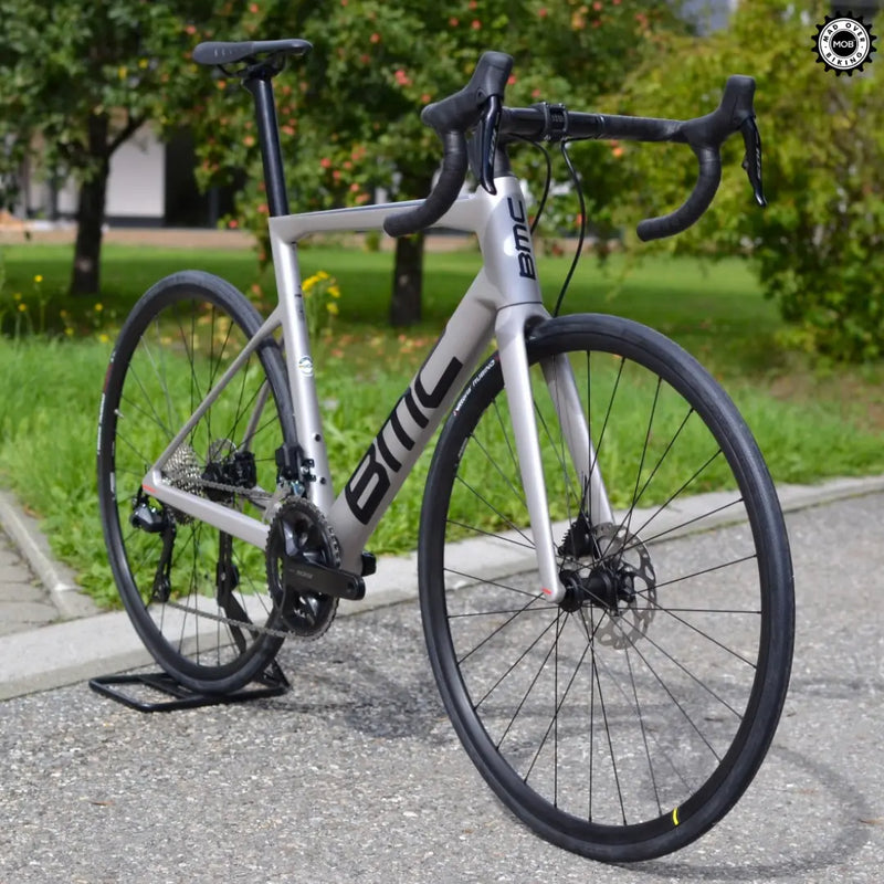 Load image into Gallery viewer, Teammachine SLR FIVE - Shimano 105 Di2 12 Speed - MADOVERBIKINGĀ -Ā BMC