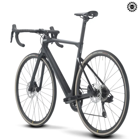 Roadmachine FIVE - Shimano 105 Di2 12 Speed (Grey/White) - MADOVERBIKING -  BMC