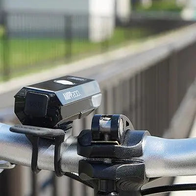 Cateye Front Light Ampp 200 Lumen (HL-EL042)