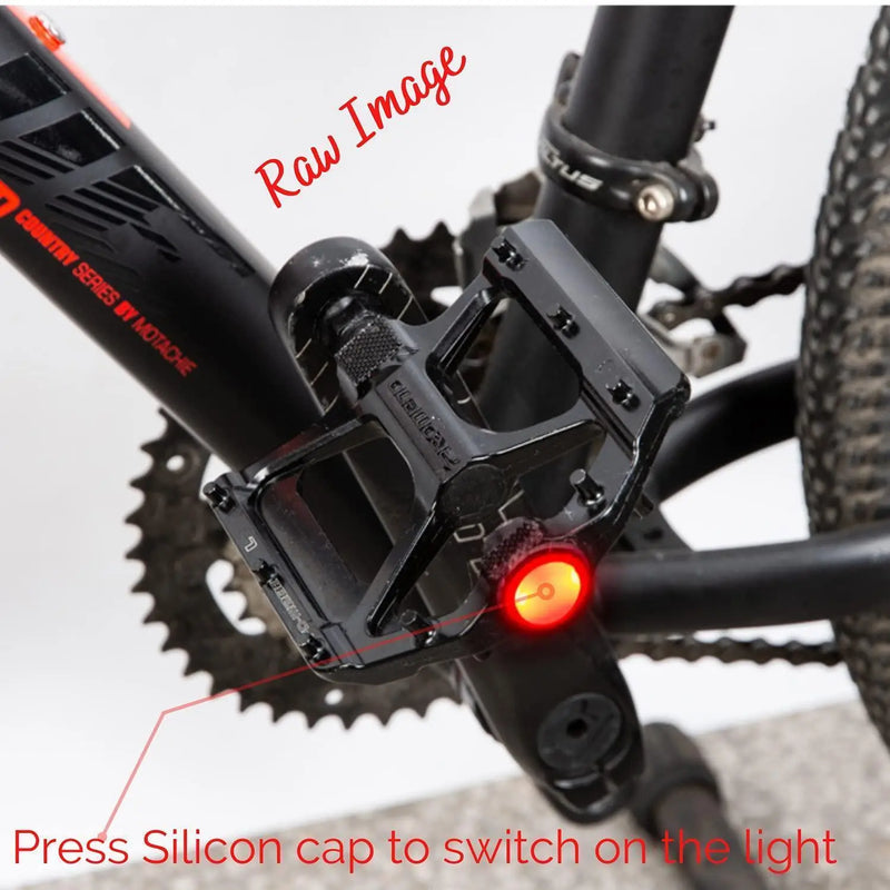 Load image into Gallery viewer, Promend Aluminium Alloy Du Bearing Lightweight Bicycle Pedals With Wide Platform, 16 Anti-Skid Pins For Road Mountain Bmx Mtb Bike (With Safety Light)