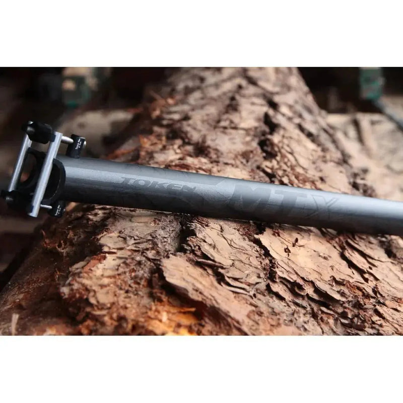 Load image into Gallery viewer, TOKEN SEATPOST CARBON MTX INLINE 31.6 X 400MM GREY ASP9144M/2-GRTK TOKEN MADOVERBIKING