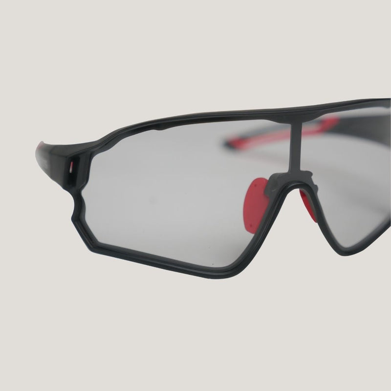 Load image into Gallery viewer, Sunglasses | Photochromic Glasses with UV400 Protection (Black/Red) ROCKBROS MADOVERBIKING
