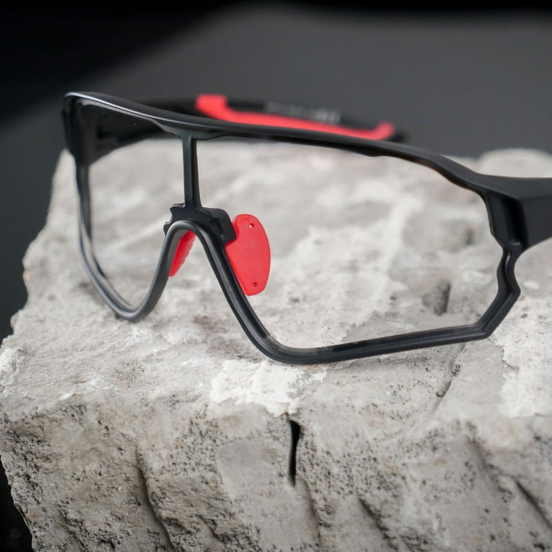 Load image into Gallery viewer, Sunglasses | Photochromic Glasses with UV400 Protection (Black/Red) ROCKBROS MADOVERBIKING
