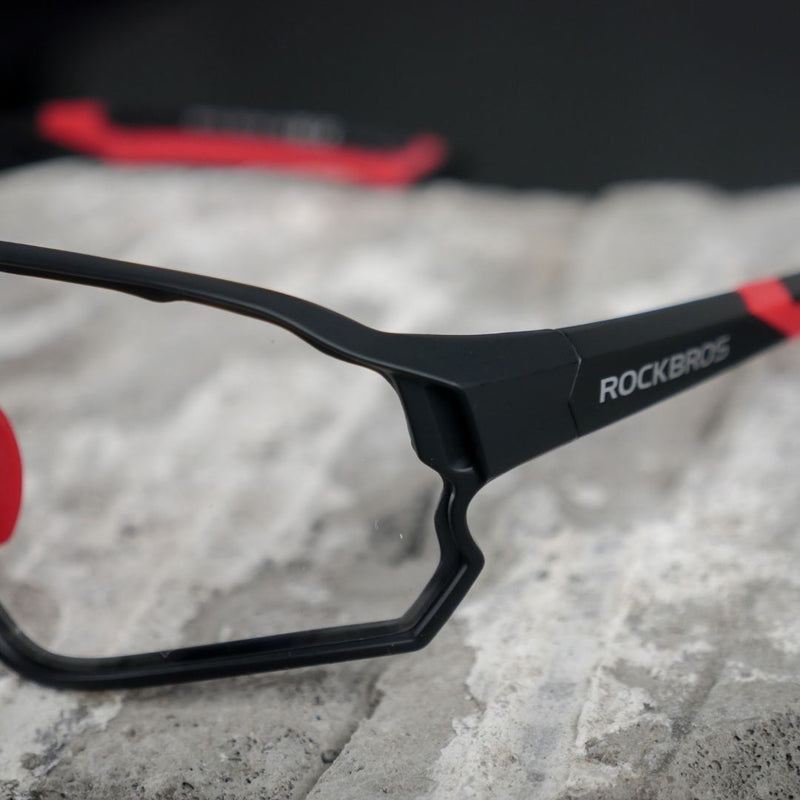 Load image into Gallery viewer, Sunglasses | Photochromic Glasses with UV400 Protection (Black/Red) ROCKBROS MADOVERBIKING
