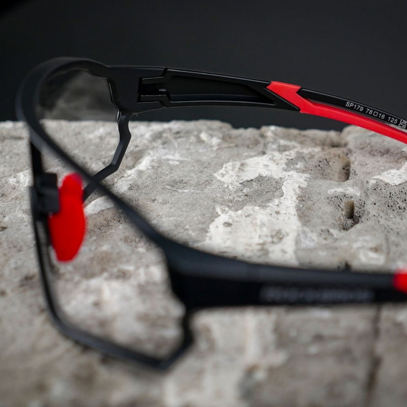Load image into Gallery viewer, Sunglasses | Photochromic Glasses with UV400 Protection (Black/Red) ROCKBROS MADOVERBIKING
