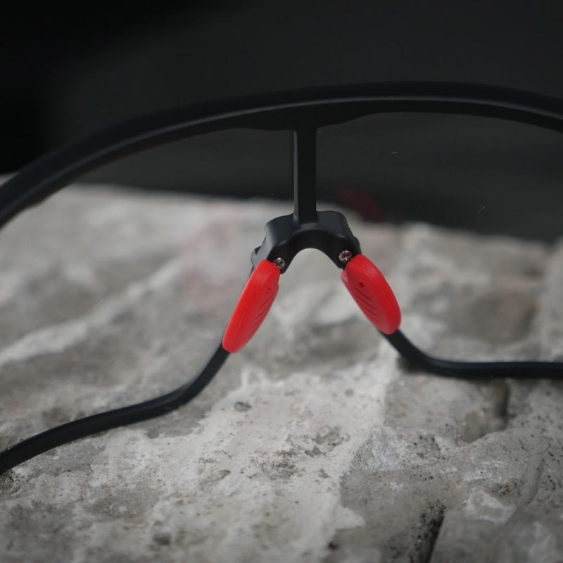 Load image into Gallery viewer, Sunglasses | Photochromic Glasses with UV400 Protection (Black/Red) ROCKBROS MADOVERBIKING
