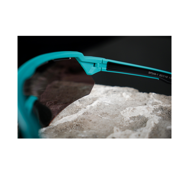 Load image into Gallery viewer, Sunglasses | Polarized Glasses with 4 Interchangeable Lenses &amp; UV400 Protection (Green) ROCKBROS MADOVERBIKING
