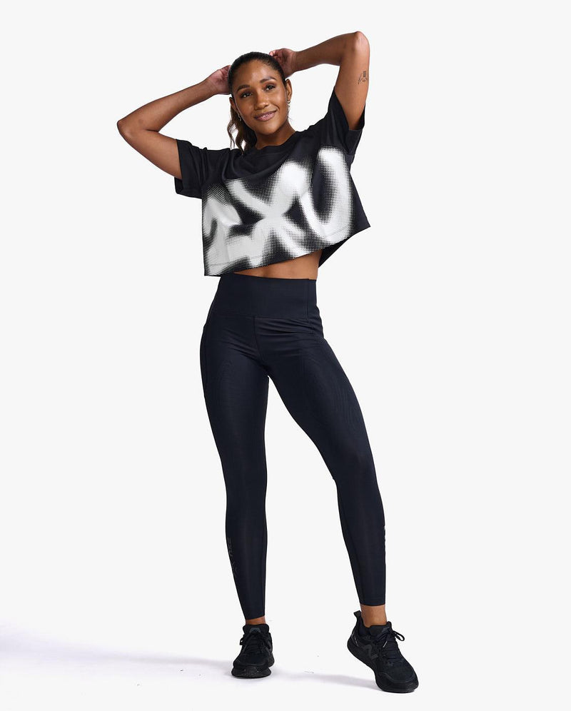Load image into Gallery viewer, 2XU Form Crop Tee-Black/White - MADOVERBIKING
