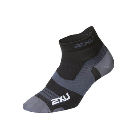 2XU Vectr Ultralight 1/4 Crew Socks AW22 Black/Titanium