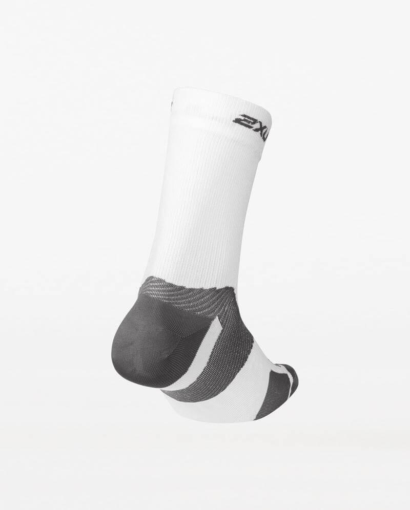 Load image into Gallery viewer, 2XU Vectr Ultralight Crew Socks White/Grey - MADOVERBIKING
