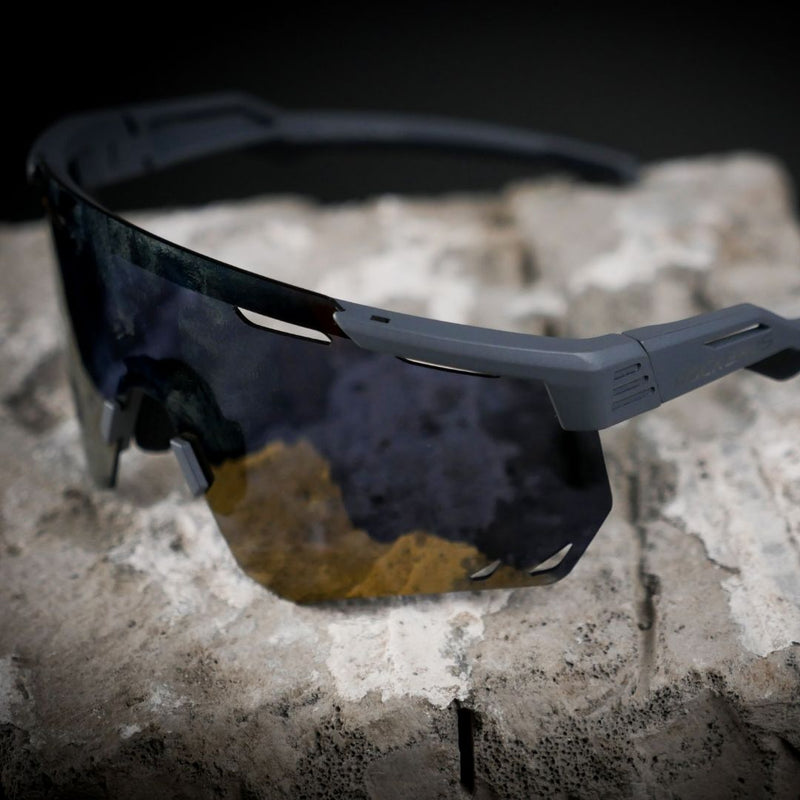 Load image into Gallery viewer, Sunglasses | Polarized Glasses - Myopia Compatible (Black/Gold) ROCKBROS MADOVERBIKING
