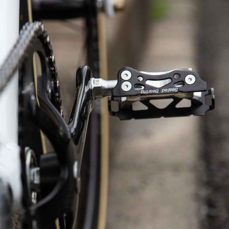 Load image into Gallery viewer, MKS PEDALS | SUPREME ROAD
