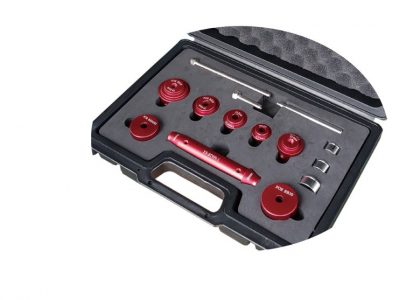 BLACKBEARING | BOTTOM BRACKET BEARING ASSEMBLY/DISASSEMBLY KIT - MADOVERBIKING