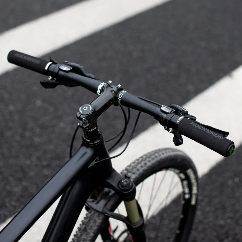 Load image into Gallery viewer, Handlebar Grip for Flat bar (Black with Black Rings) ROCKBROS MADOVERBIKING
