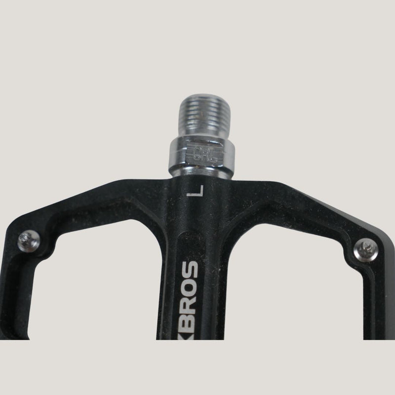 Load image into Gallery viewer, Flat Pedals for Mountain bike/Road bike/ BMX ( Back) ROCKBROS MADOVERBIKING
