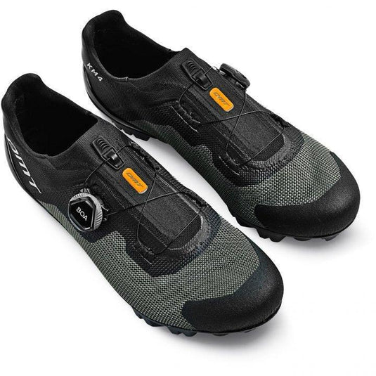 DMT KM4 MTB Cycling Shoes (Black/Green) - MADOVERBIKING