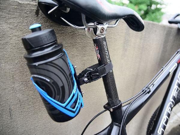Load image into Gallery viewer, Ibera Bottle Cage Clamp - MADOVERBIKING

