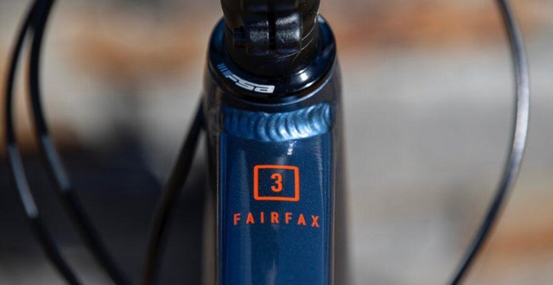 Load image into Gallery viewer, Marin Fairfax 3 Hybrid Bicycle
