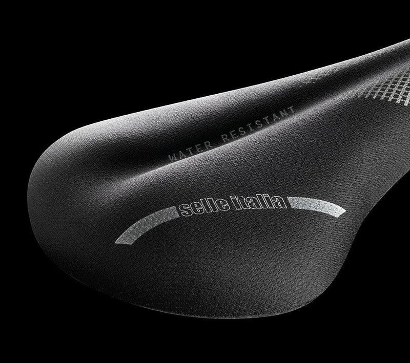 Load image into Gallery viewer, Selle Italia Comfort Booster Saddle Cover - MADOVERBIKING
